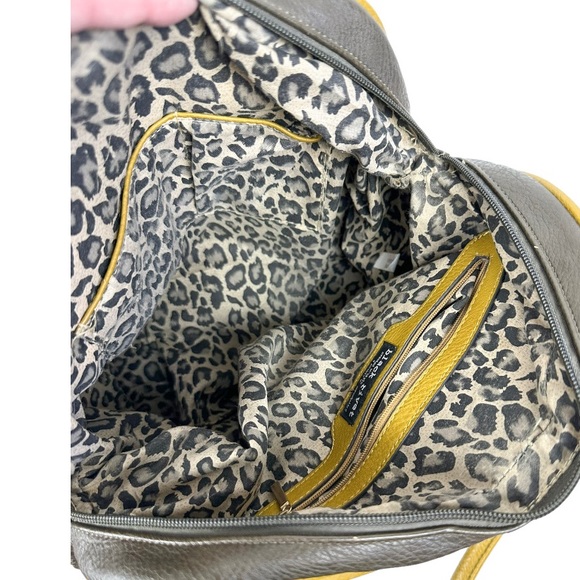 Black Rivet Faux Leather Bag Brown and Yellow - Picture 9 of 11